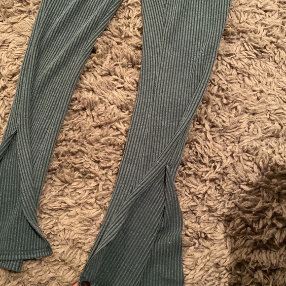 Urban outfitters matching set ! - Picture 3 of 7